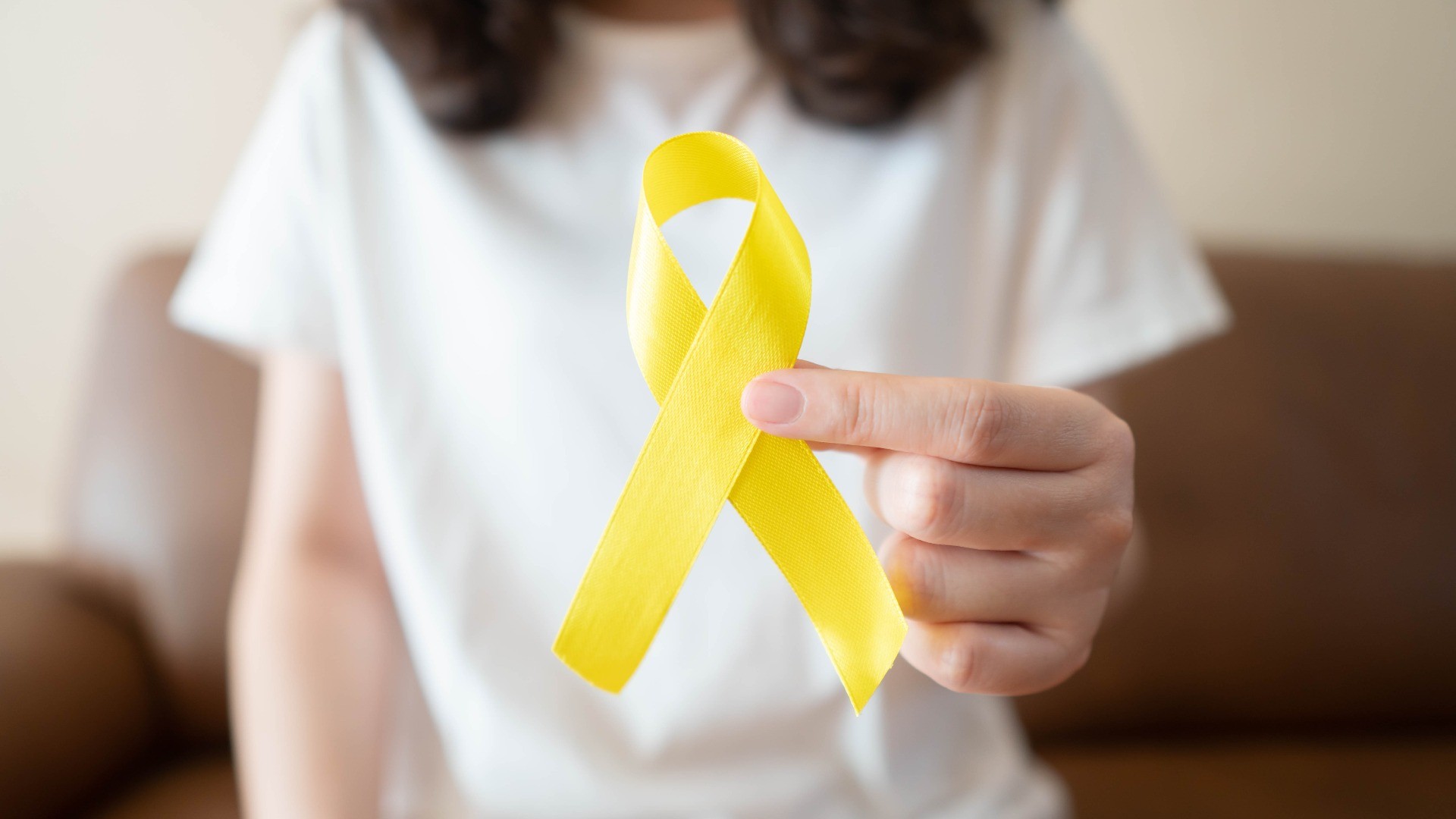 Endometriosi fiocco giallo https://malzonicenter.com/wp-content/uploads/2025/02/Endometriosi-fiocco-giallo.jpeg